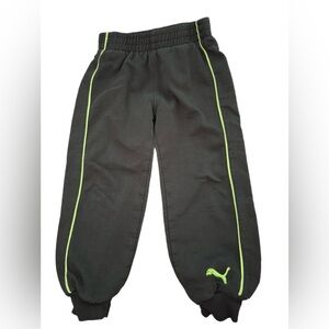 2/15$ Levi’s size 5 sweatpants (black and green)